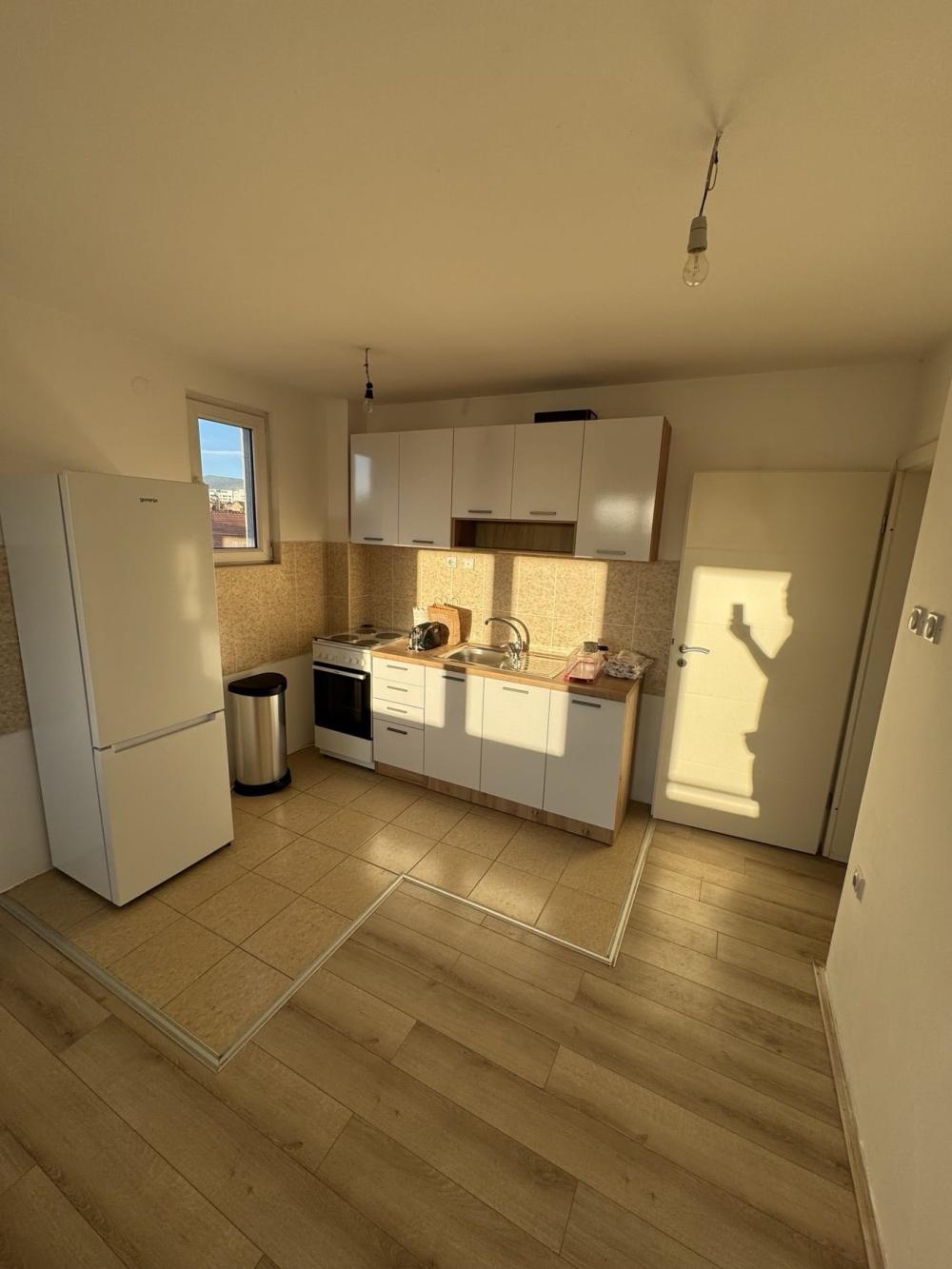 Slika 1 - Jednoiposoban stan za izdavanje, 47m2, 300€